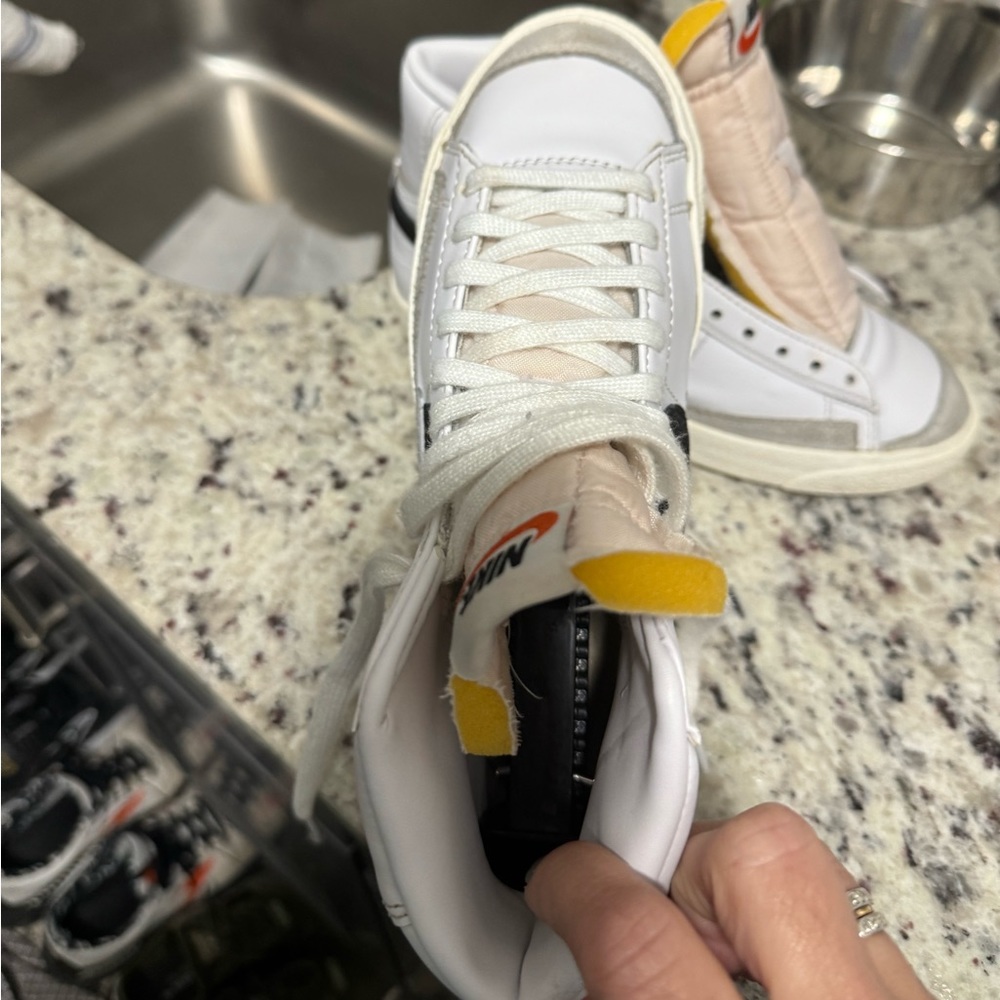 Nike blazer mid 77 women’s 5.5